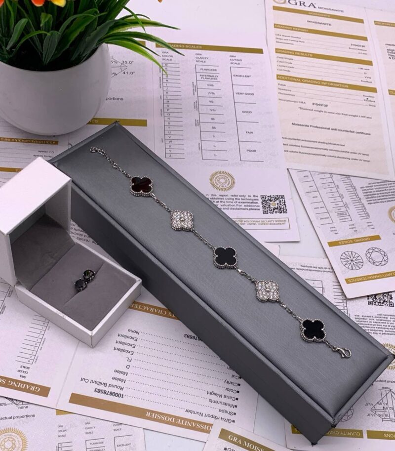 VVS Moissanite Diamond VCA Bracelet and Black Earrings Combo - Image 2